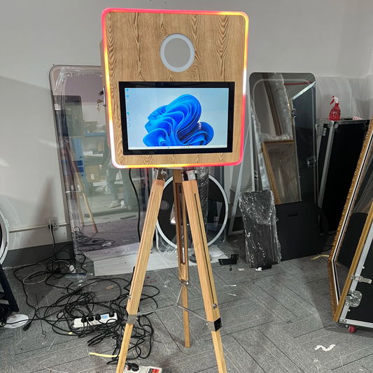15.6 Inch Screen Wood Paint Color DSLR Camera Photo Booth for Party（Contact to place an order）