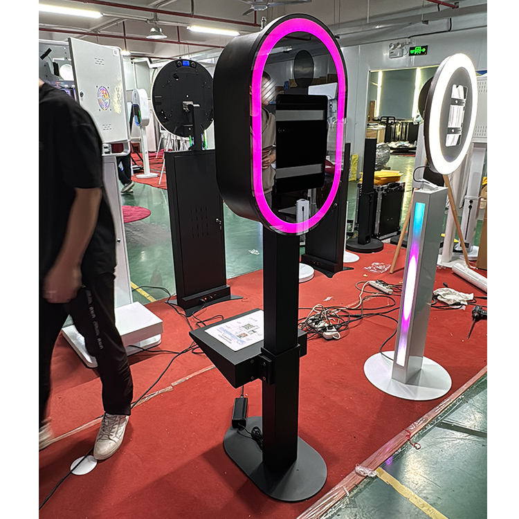 Mirror iPad DSLR Photo Booth with Adjustable Stand for Party（Contact to place an order）
